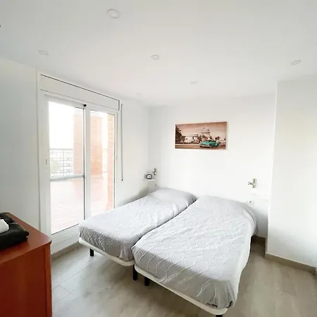 Atico Con Terraza En * La Pineda