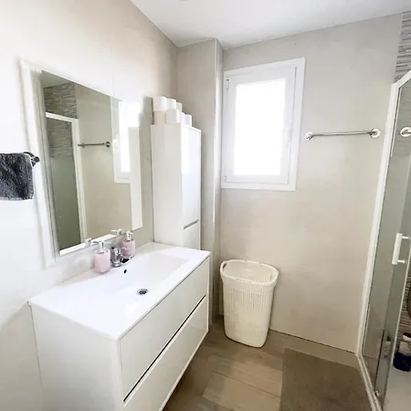 Atico Con Terraza En Apartment