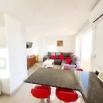 Apartamento Atico Con Terraza En