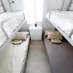 Apartamento Atico Con Terraza En *