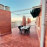 Atico Con Terraza En Apartamento