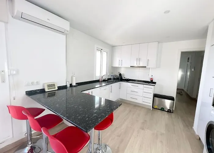 Atico Con Terraza En דירה
